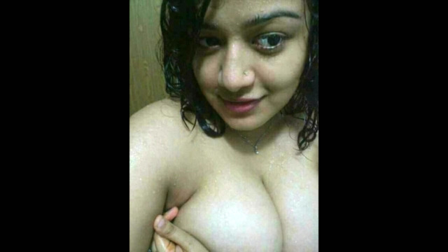 Sexy blue picture of a hot Indian with her horny neighbour